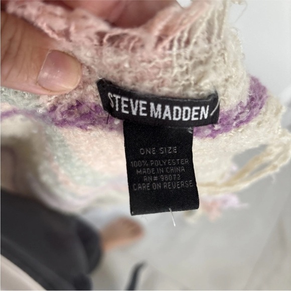 Steve Madden Women’s Oversized Plaid Scarf – Soft Fringe Wrap, Pink/Ivory - Picture 2 of 4